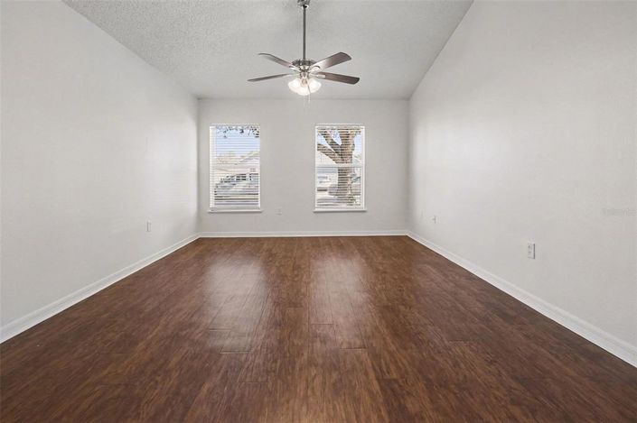 Image No.5-Propriété de 4 chambres à vendre à Davenport