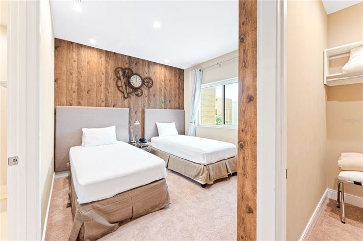 Image No.32-4 Bed Townhouse for sale