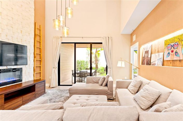 Image No.5-4 Bed Townhouse for sale