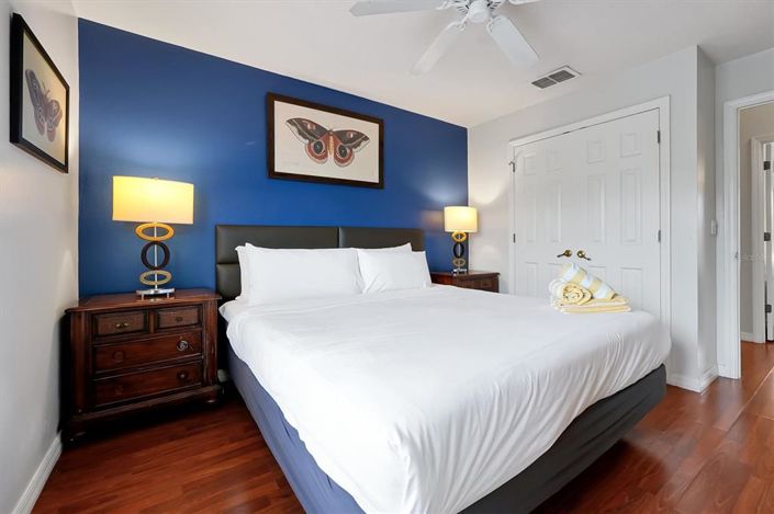 Image No.21-3 Bed Townhouse for sale