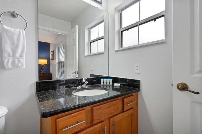 Image No.24-3 Bed Townhouse for sale