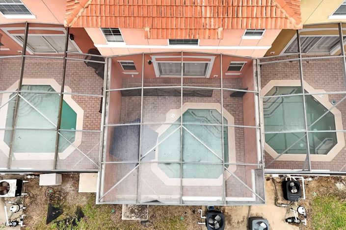 Image No.35-3 Bed Townhouse for sale