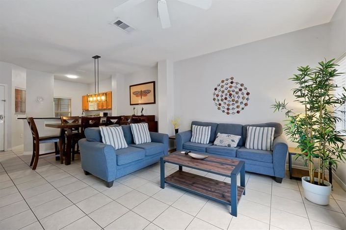 Image No.5-3 Bed Townhouse for sale