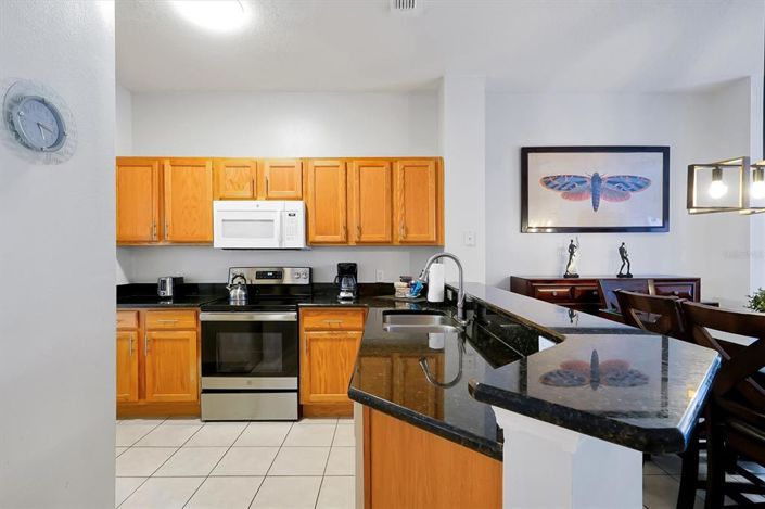 Image No.8-3 Bed Townhouse for sale