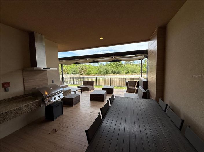 Image No.11-4 Bed Townhouse for sale