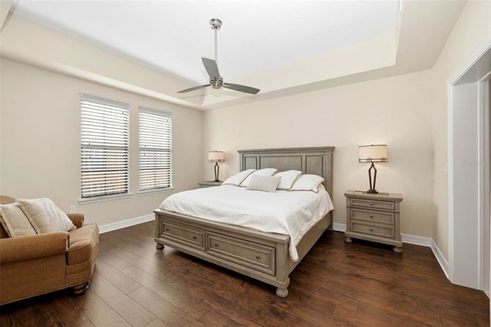 Image No.18-2 Bed Property for sale