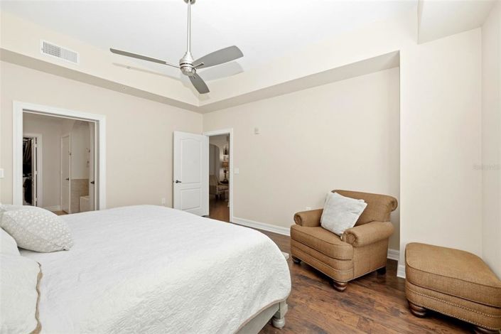 Image No.20-2 Bed Property for sale