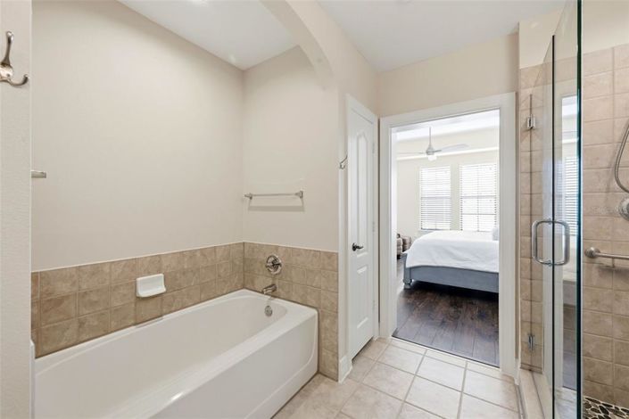 Image No.23-2 Bed Property for sale