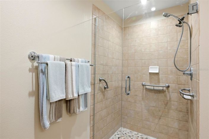 Image No.28-2 Bed Property for sale