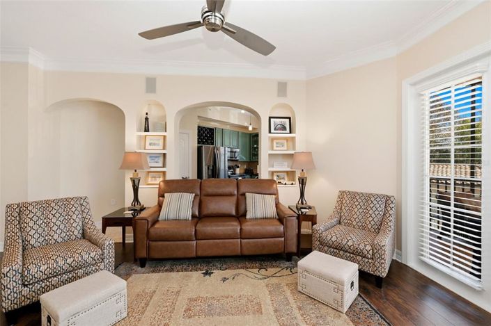 Image No.8-2 Bed Property for sale