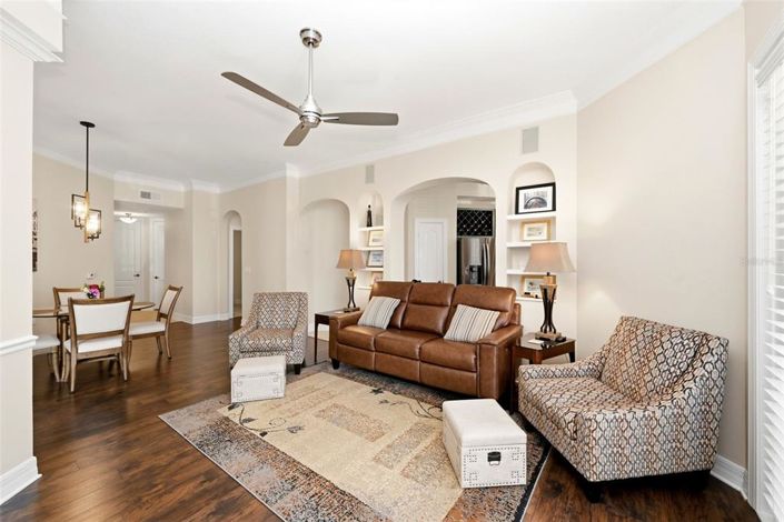 Image No.9-2 Bed Property for sale