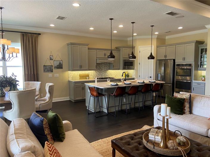 Image No.11-3 Bed Property for sale