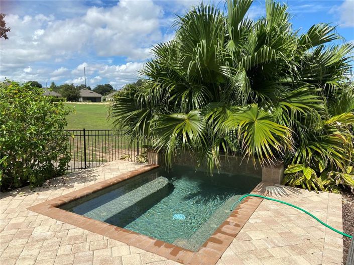 Image No.35-3 Bed Property for sale