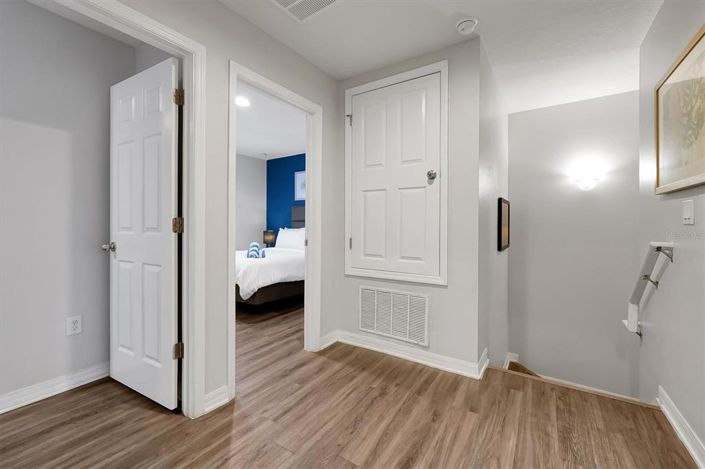 Image No.20-3 Bed Townhouse for sale