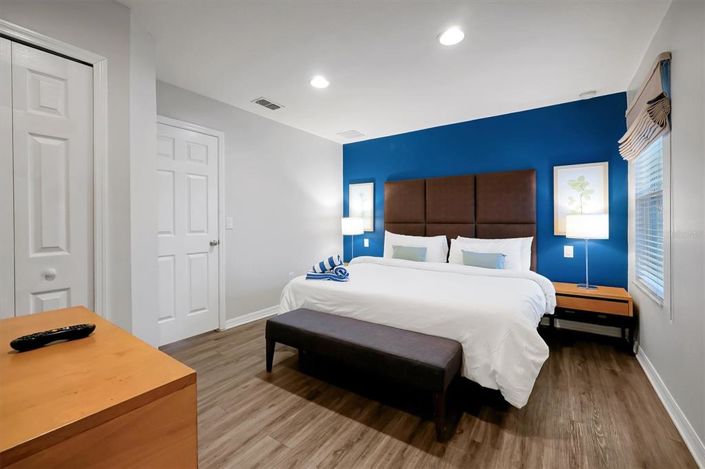 Image No.23-3 Bed Townhouse for sale