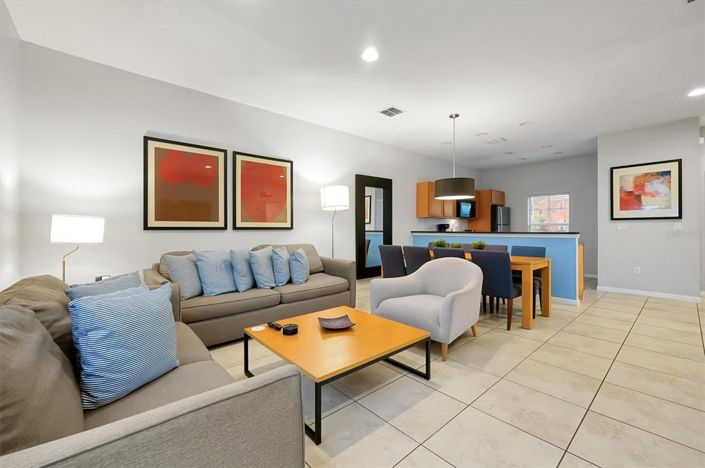 Image No.6-3 Bed Townhouse for sale