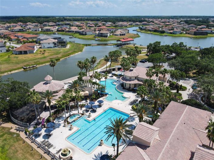 Image No.17-5 Bed Property for sale