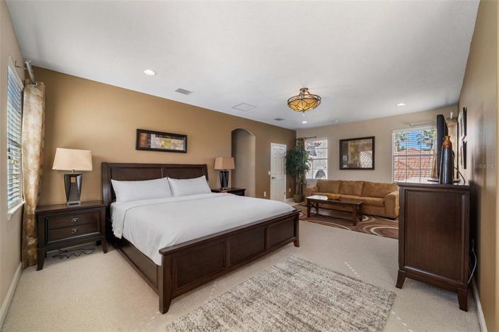 Image No.13-4 Bed Property for sale