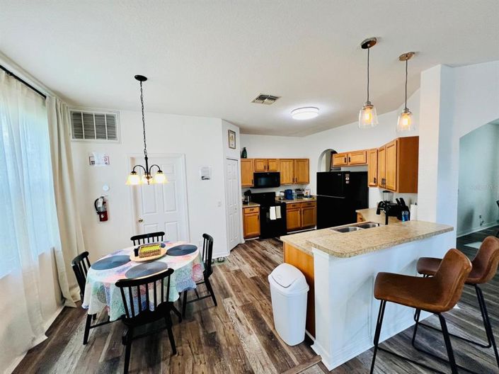 Image No.11-5 Bed Property for sale