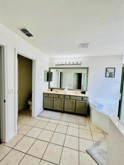 Image No.21-5 Bed Property for sale