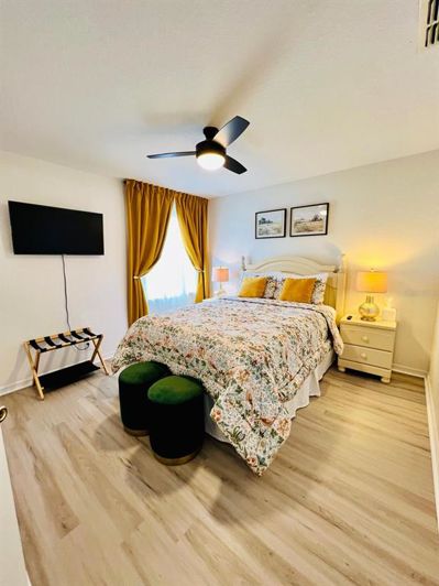 Image No.26-5 Bed Property for sale