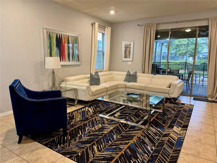 Image No.11-7 Bed Property for sale