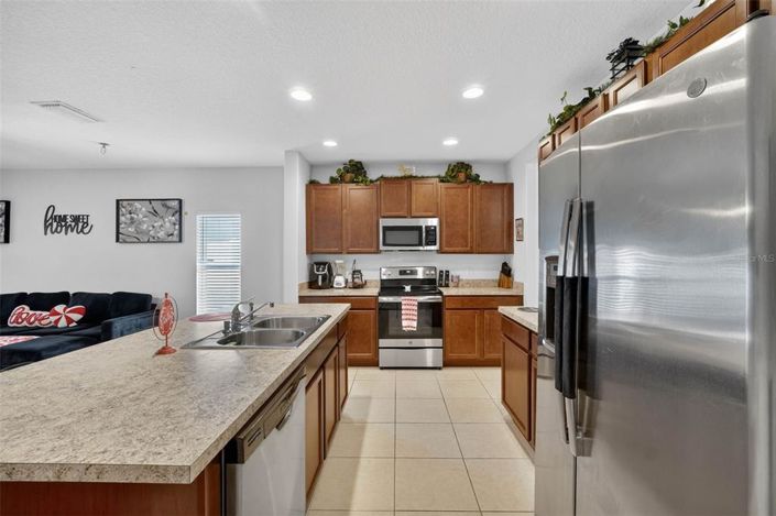 Image No.11-3 Bed Property for sale