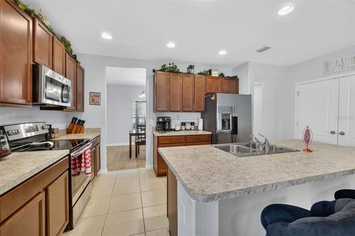 Image No.16-3 Bed Property for sale