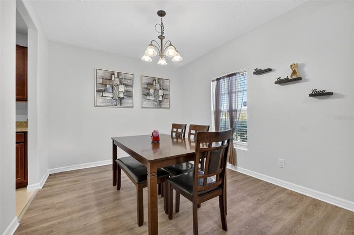 Image No.8-3 Bed Property for sale