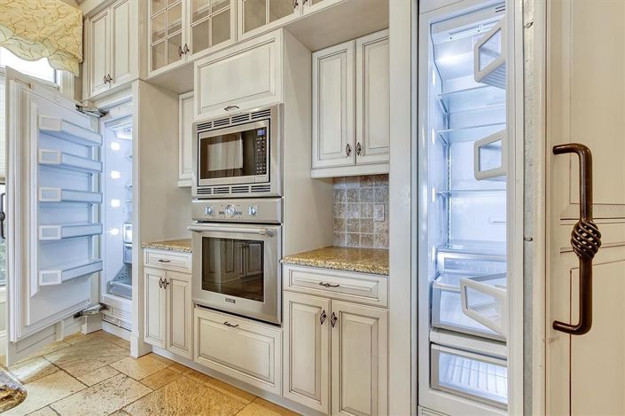 Image No.18-5 Bed Property for sale