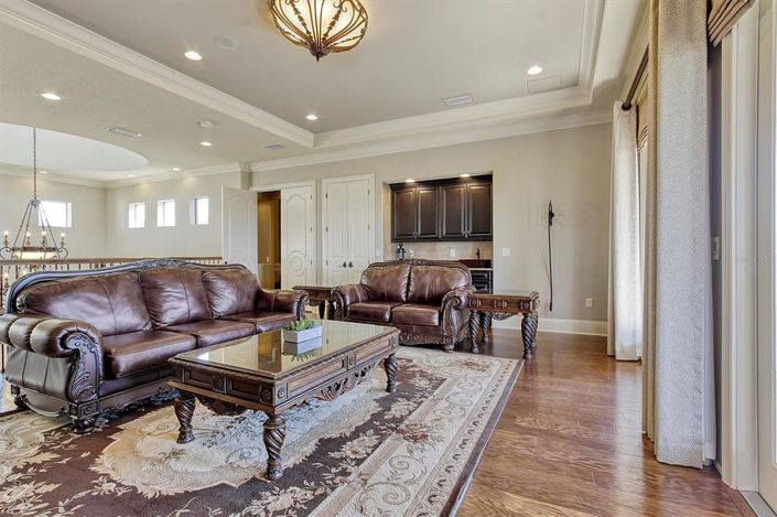 Image No.46-5 Bed Property for sale