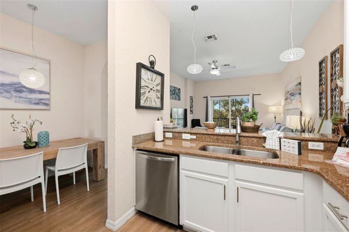 Image No.14-3 Bed Property for sale