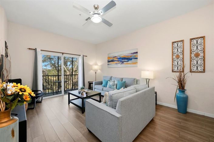 Image No.17-3 Bed Property for sale