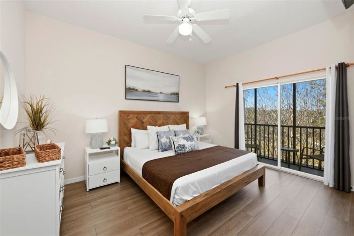 Image No.19-3 Bed Property for sale