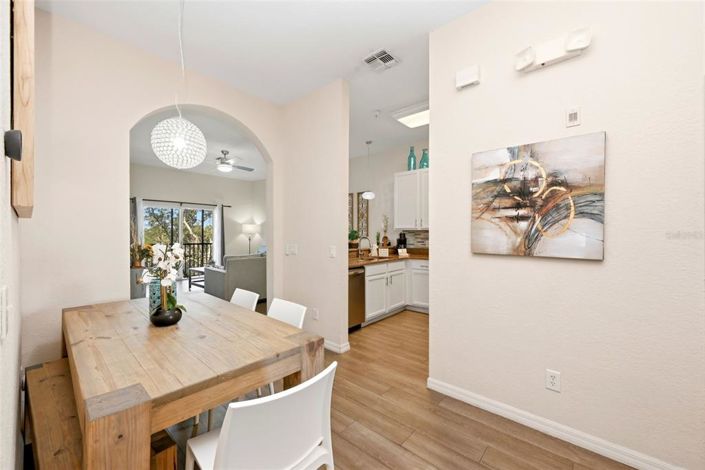 Image No.8-3 Bed Property for sale