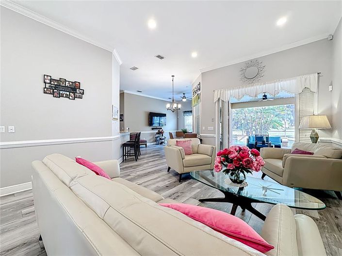 Image No.6-4 Bed Property for sale