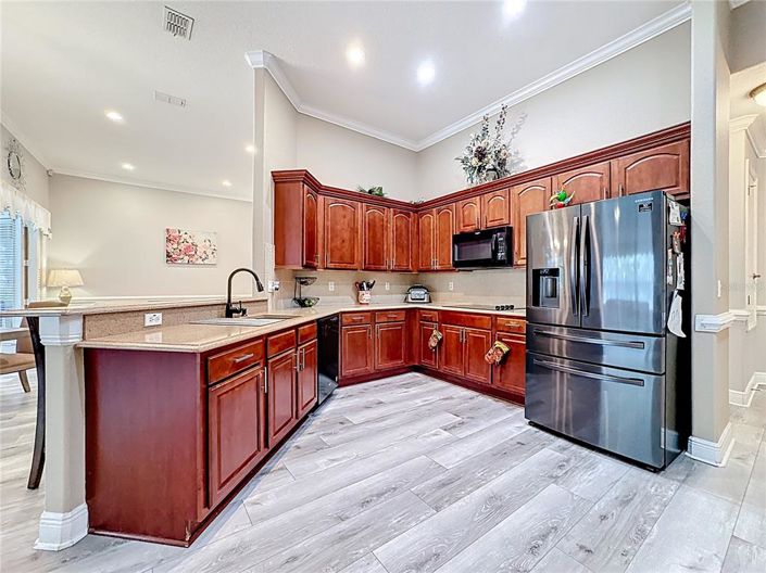 Image No.7-4 Bed Property for sale