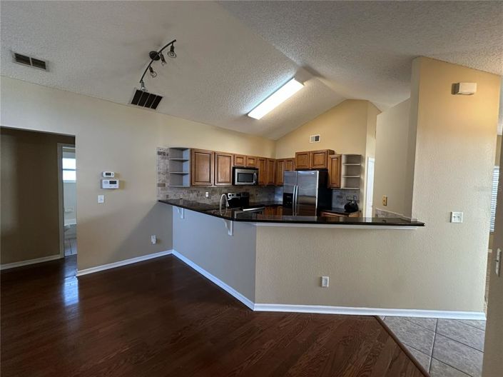 Image No.10-3 Bed Property for sale