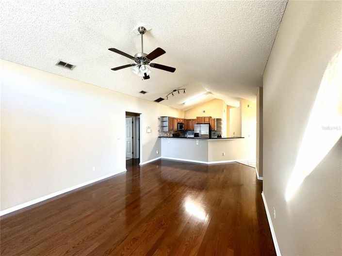 Image No.11-3 Bed Property for sale