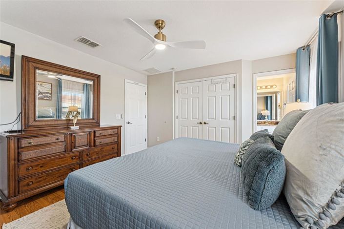 Image No.23-4 Bed Townhouse for sale