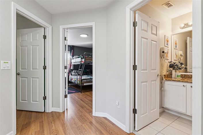 Image No.32-4 Bed Townhouse for sale