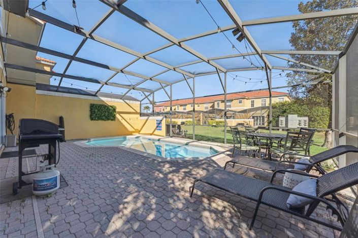 Image No.35-4 Bed Townhouse for sale