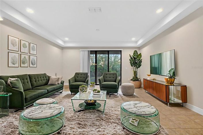 Image No.10-3 Bed Townhouse for sale