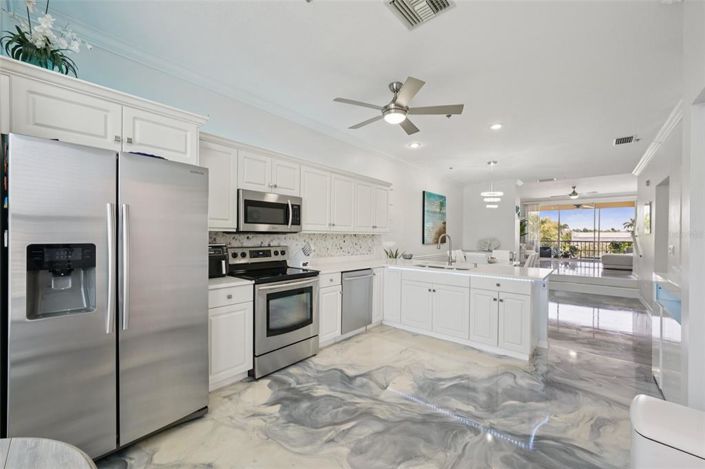 Image No.21-3 Bed Townhouse for sale