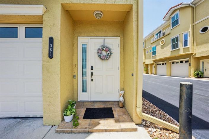 Image No.3-3 Bed Townhouse for sale