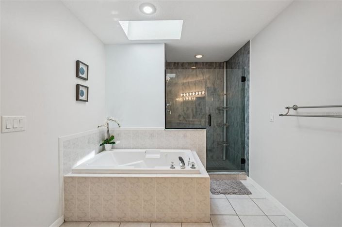 Image No.33-3 Bed Townhouse for sale