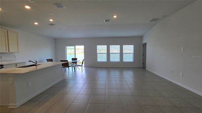 Image No.6-Propriété de 4 chambres à vendre à Kissimmee