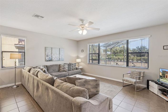 Image No.8-Propriété de 5 chambres à vendre à Davenport