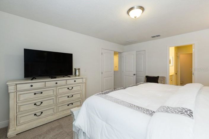 Image No.14-5 Bed Property for sale