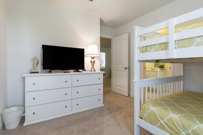 Image No.26-5 Bed Property for sale